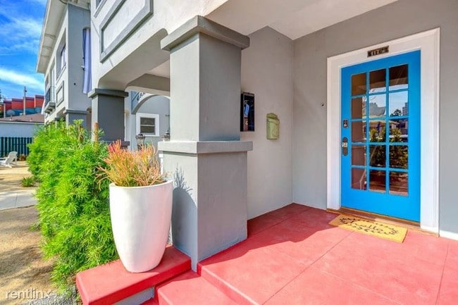 Building Photo - 1136 N Columbus Ave