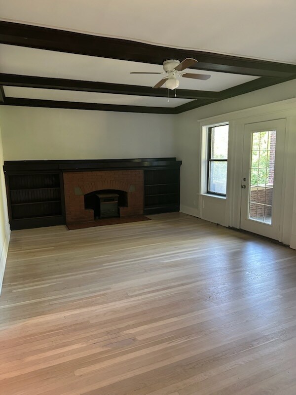 Building Photo - 4417 N Paulina St