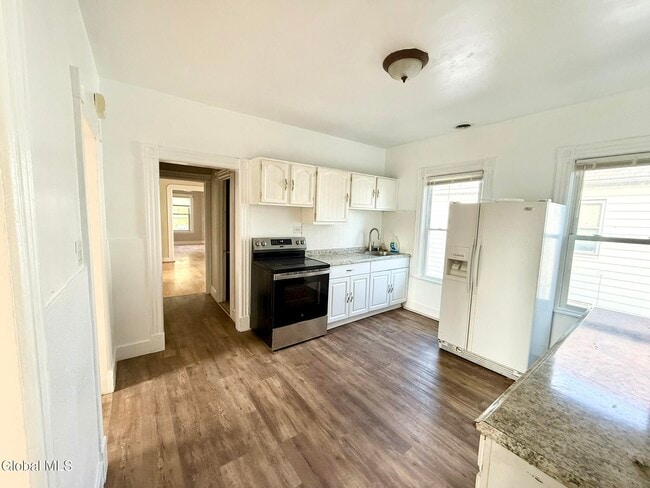 Building Photo - 1017 Hegeman St