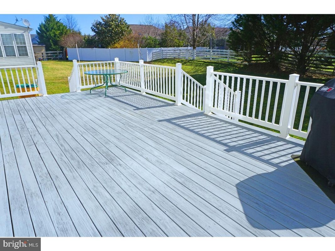 Building Photo - 5 W Minglewood Dr