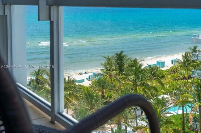 Building Photo - 6801 Collins Ave