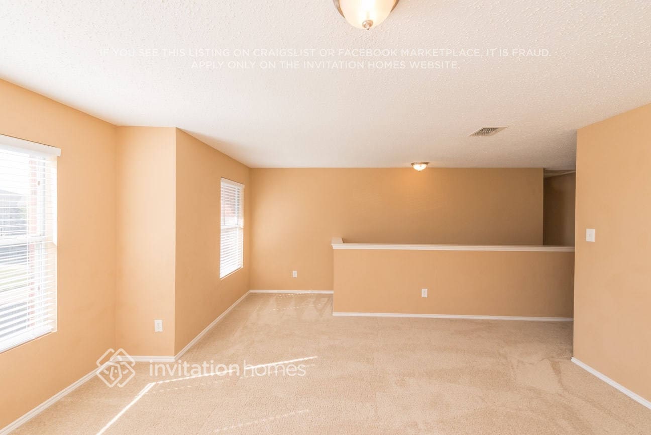 Building Photo - 3012 Cesareo Dr