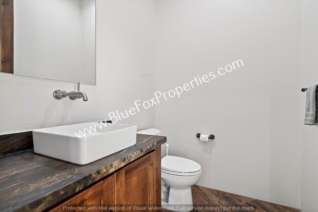 Building Photo - 13037 N Red Quail Pl