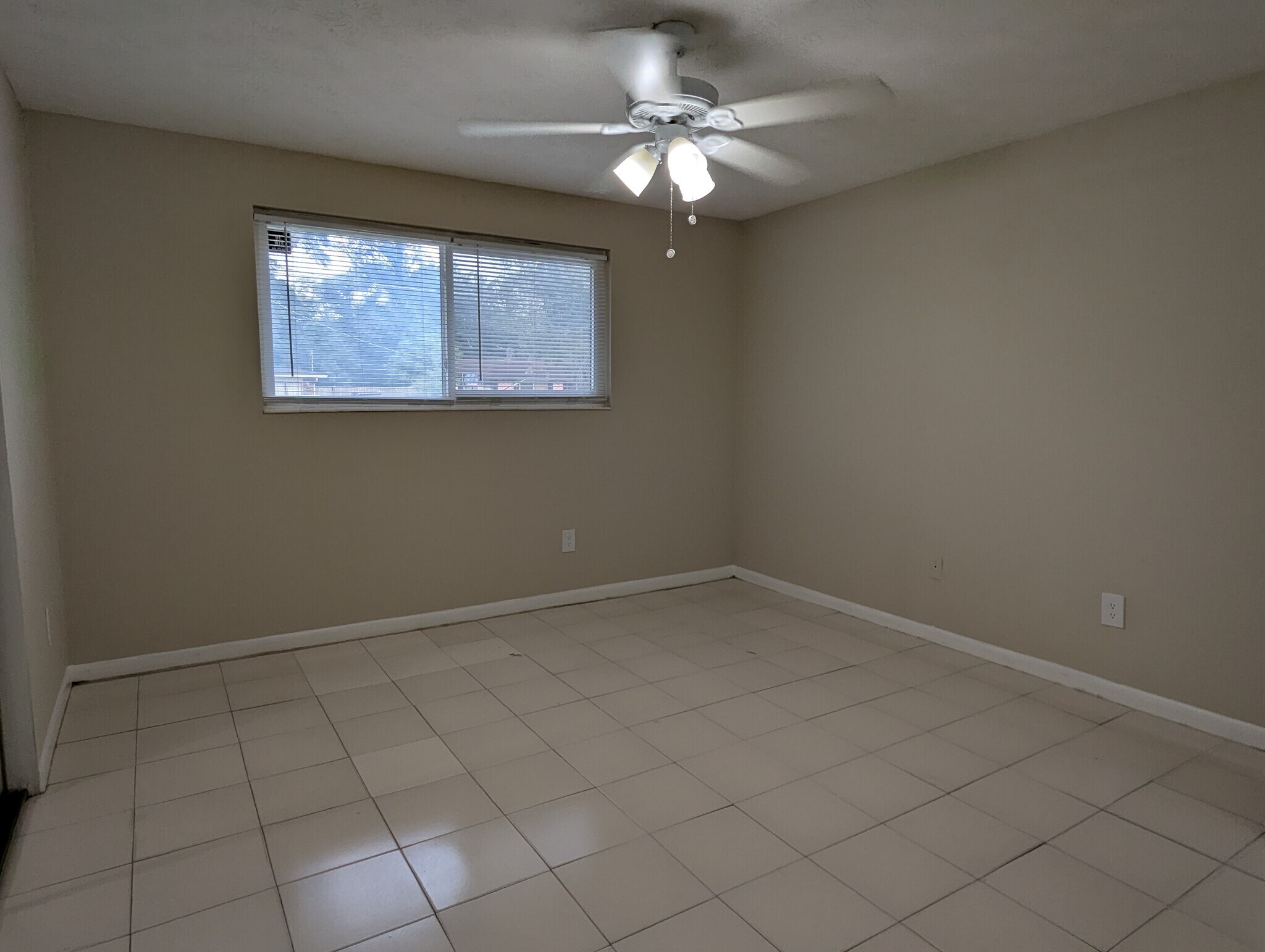 Building Photo - 5127 Acoma Ave