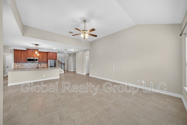 Building Photo - 3124 Half Moon Dr
