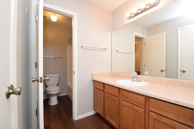 Building Photo - 10811 Lanshire Dr