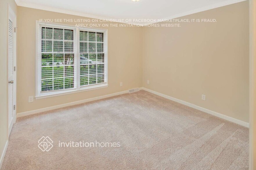 Building Photo - 8433 Dunsinane Dr