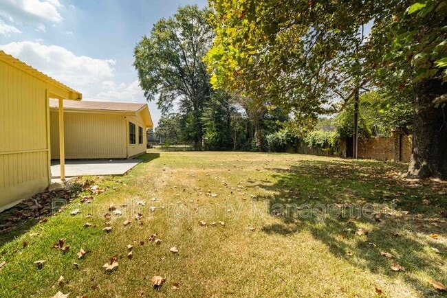 Building Photo - 3 Sidney Dr