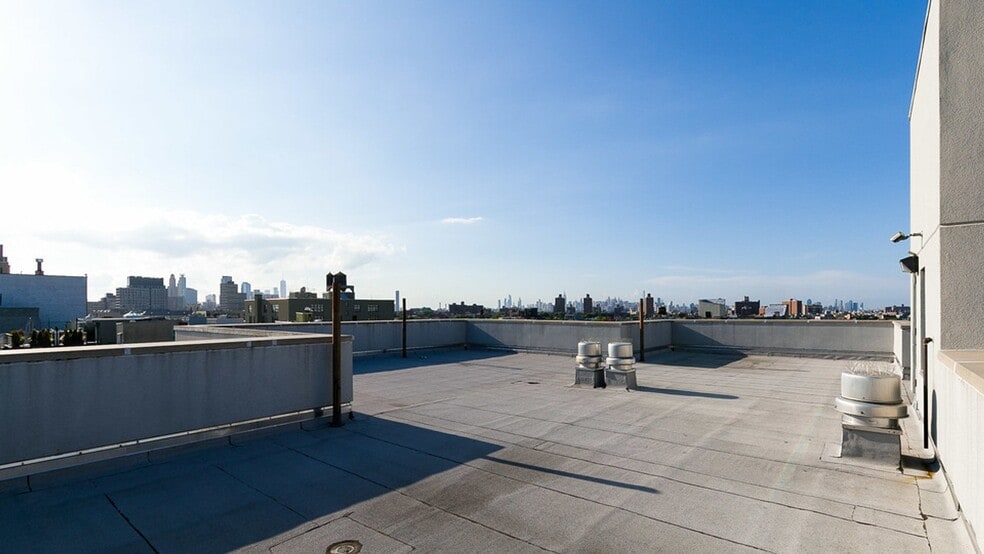 Building Photo - 836 Bergen St