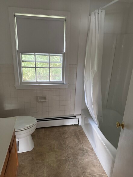 Building Photo - 18 Myles Standish Dr