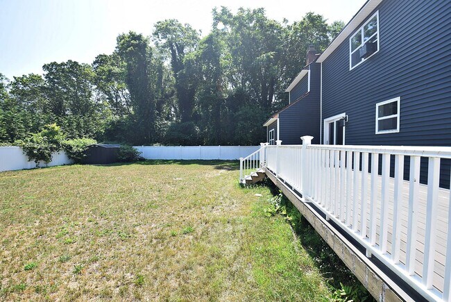 Building Photo - 1172 William Floyd Pkwy