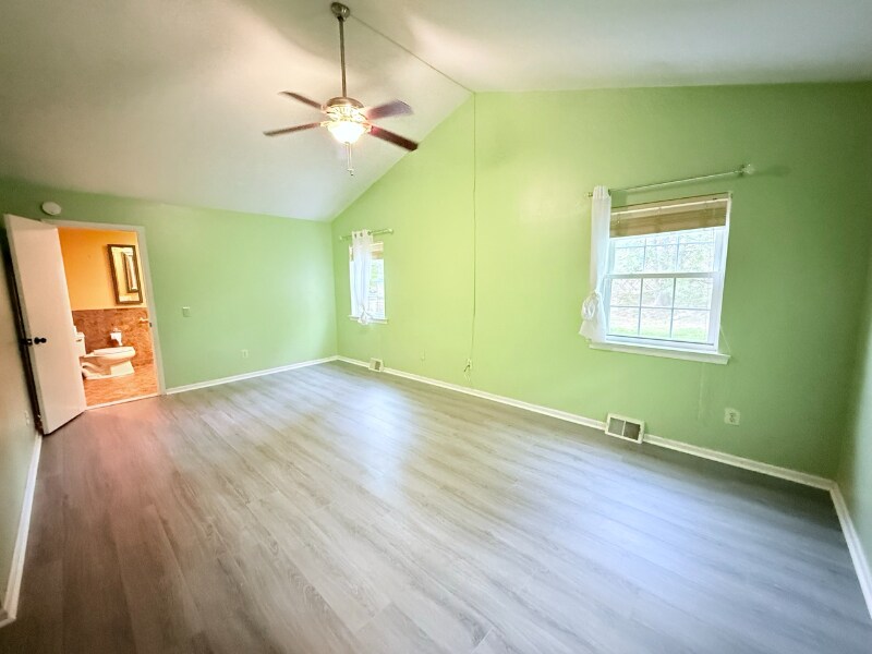 Building Photo - 365 Saybrook Ln