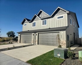 Building Photo - 363 Eden Rose St