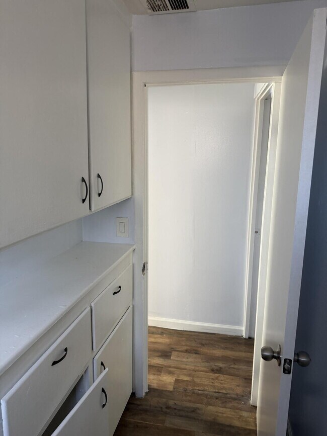 Building Photo - COZY BACKYARD STUDIO NEAR UPTOWN & DOWNTOWN PHOENIX