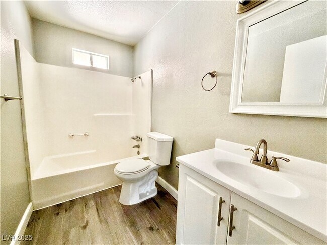 Building Photo - 1720 Cordoba Ln