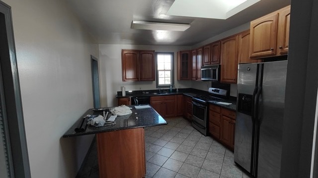 Kitchen - 3334 Elmwood Ave