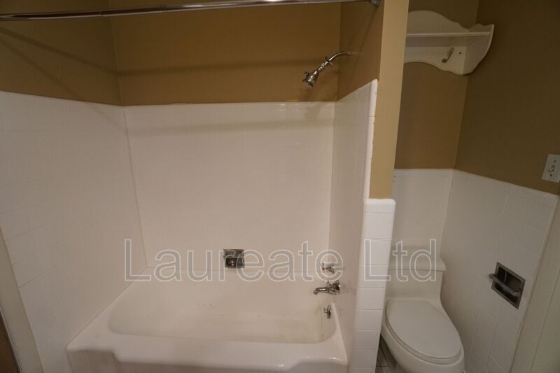 Building Photo - 1155 Eudora St