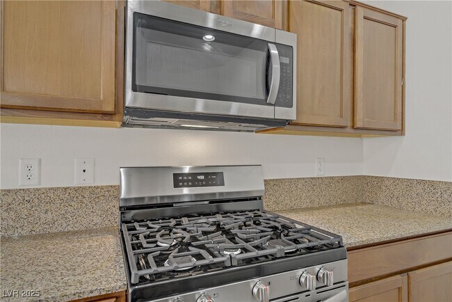 Building Photo - 9535 Stills Way