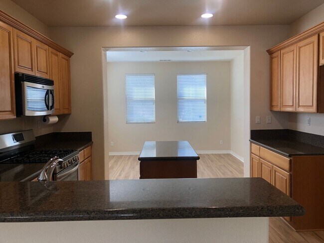 Building Photo - 3131 Perdot Ln