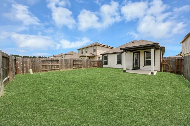 Building Photo - 22830 Brisbee Ln