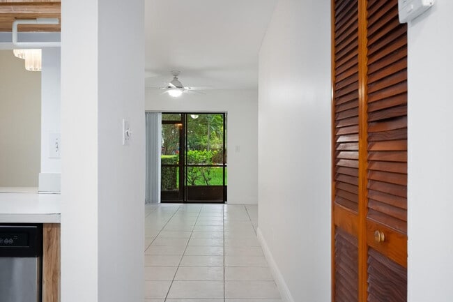 Building Photo - 15805 W Waterside Cir