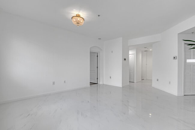 Building Photo - 11026 Legacy Dr