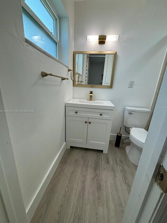 Building Photo - 4715 NW 44th St