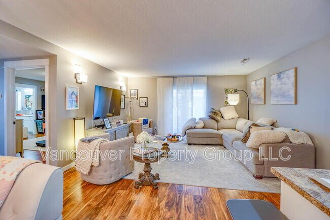 Building Photo - 14019 NE 20th Ave