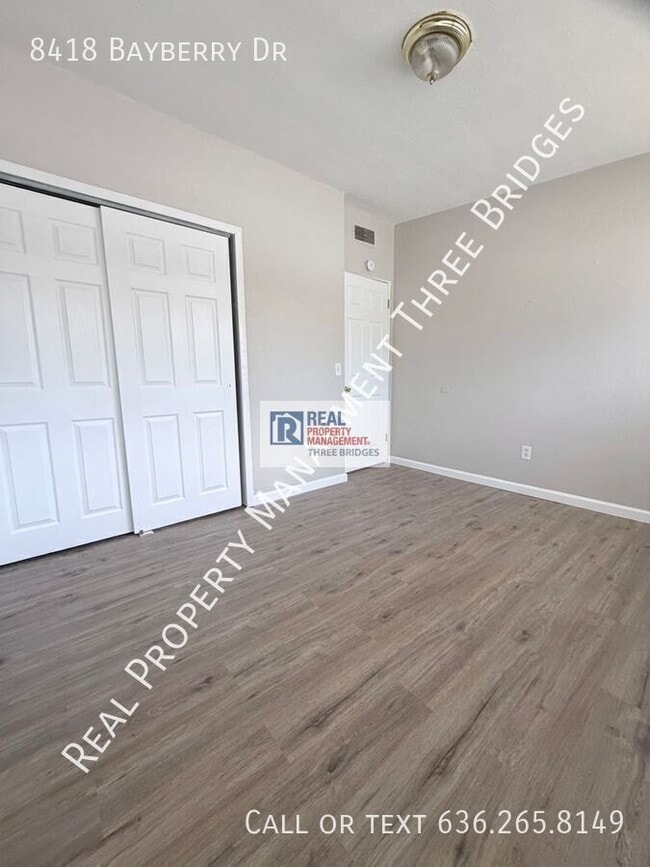 Building Photo - 8418 Bayberry Dr