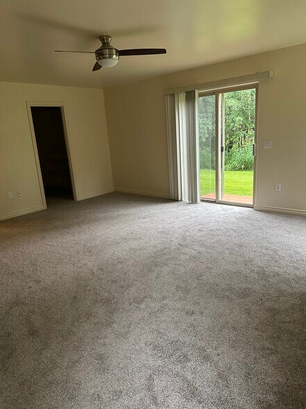 Master Suite Downstairs - 2843 S Avalon Cir