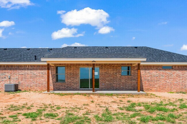 Building Photo - New Construction Home In Idalou ISD!