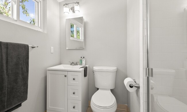 Building Photo - 17138 Sunderland Dr