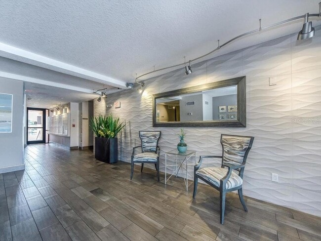 Building Photo - 51 Island Way