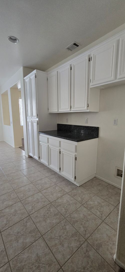 Building Photo - Chapman Heights Home