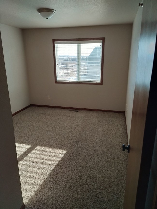 Building Photo - 1511 Sharloh LP