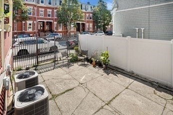 Building Photo - 181 M St