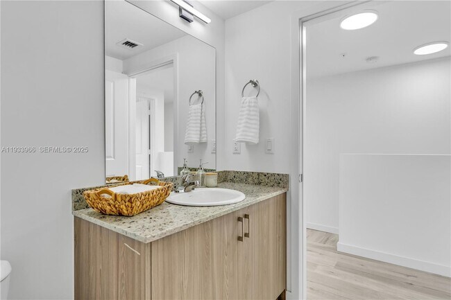 Building Photo - 155 NW 160th St