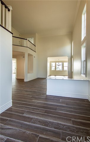 Building Photo - 30 Skycrest