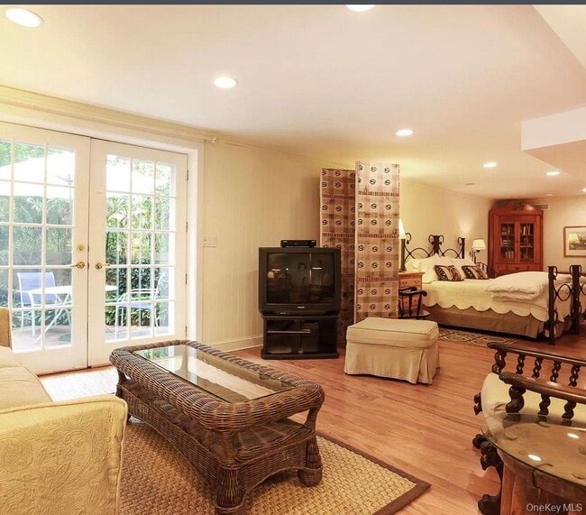 Building Photo - 1008 Middle Line Hwy