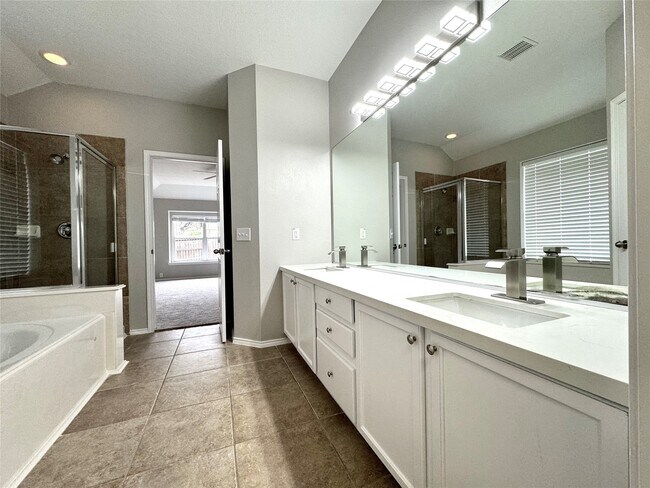 Building Photo - 3535 Cactus Creek Dr