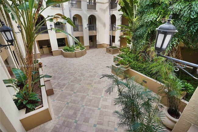 Building Photo - 2900 NW 125th Ave