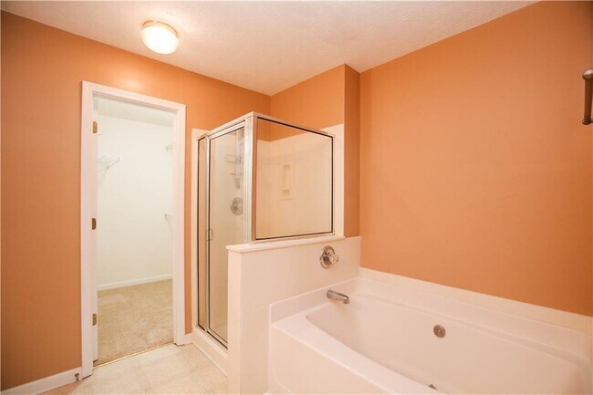 Building Photo - 3875 Dandridge Way NW