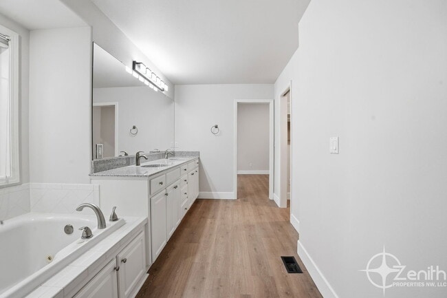 Building Photo - 2348 NW 45th Ave