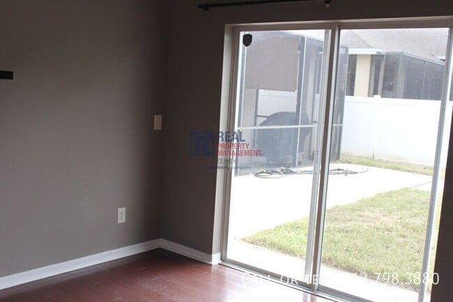 Building Photo - 13655 Artesa Bell Dr