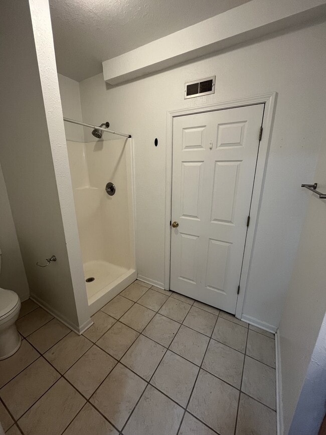 Building Photo - 509 Zoll St