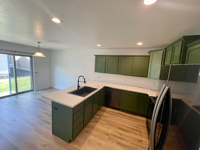 Building Photo - 2668 Cottonwood Dr