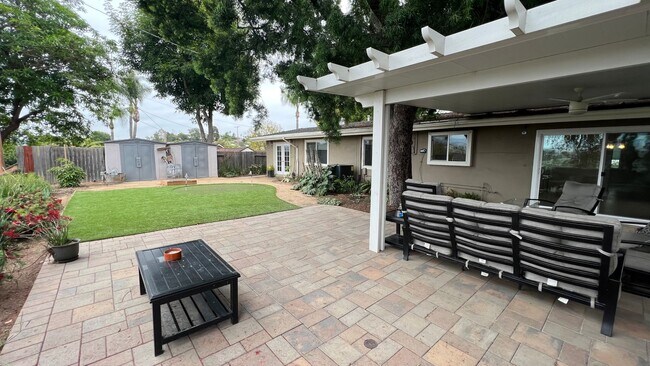 Building Photo - Turnkey 3 Bed 2 Bath Single Story View Home in Orange