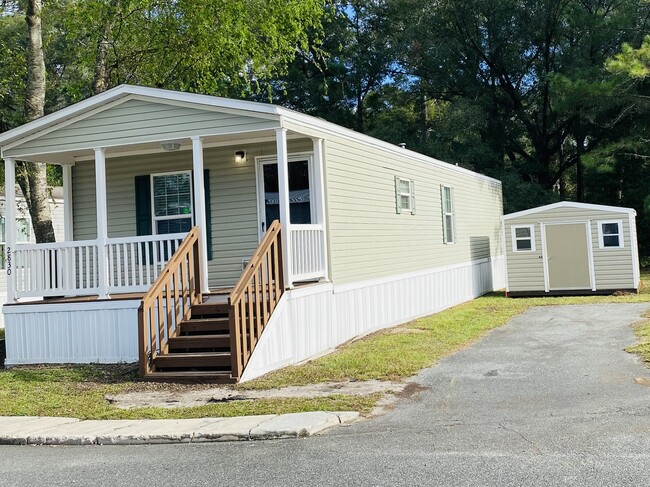 Building Photo - 7117 SW Archer Rd
