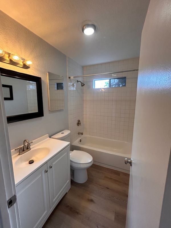 Building Photo - 3124 San Jose Way