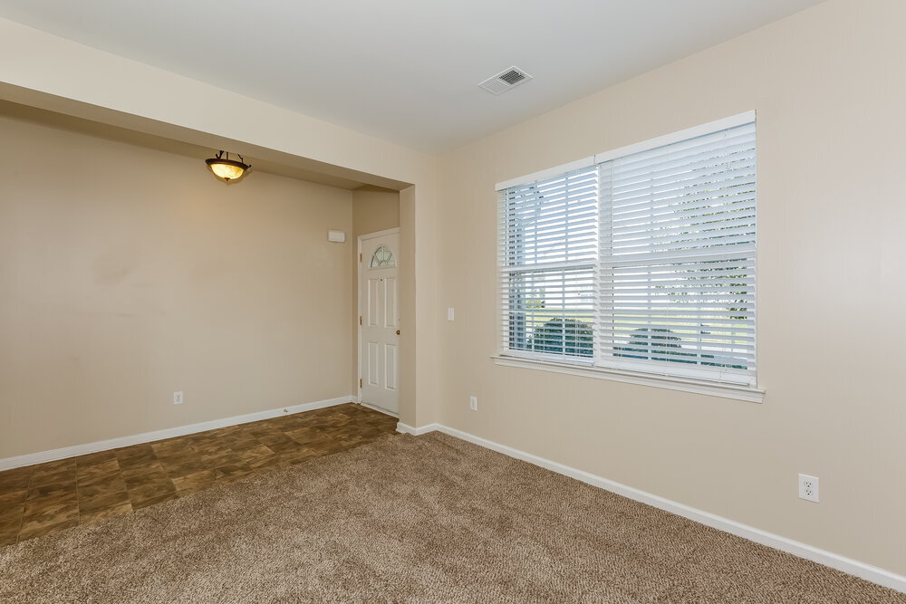 Building Photo - 4914 Lifeline Ln